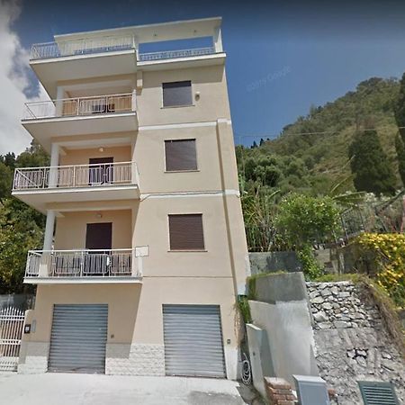 Apartamento Baia Di Atlantide Taormina Exterior foto