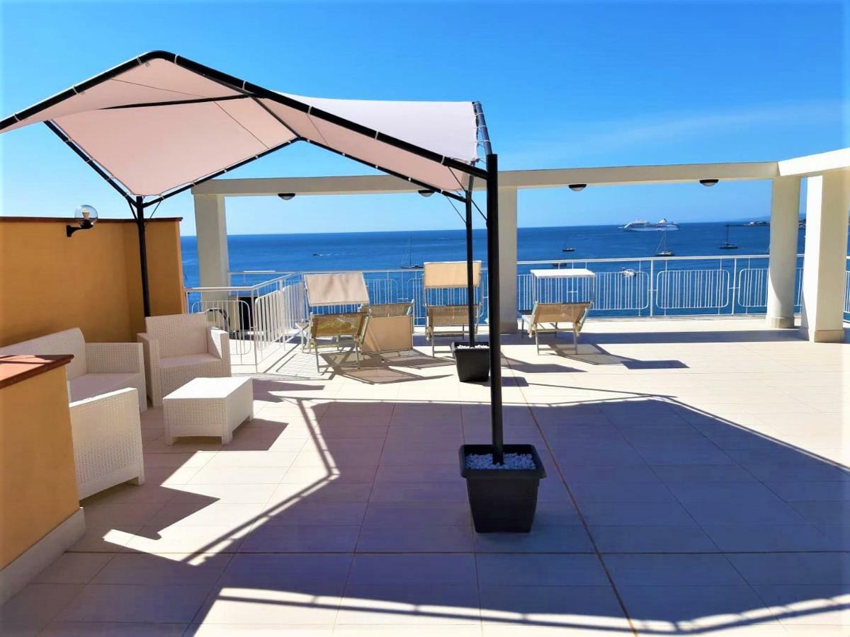 Apartamento Baia Di Atlantide Taormina Exterior foto